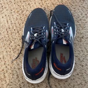 Brooks Adrenaline CTS size 12.5